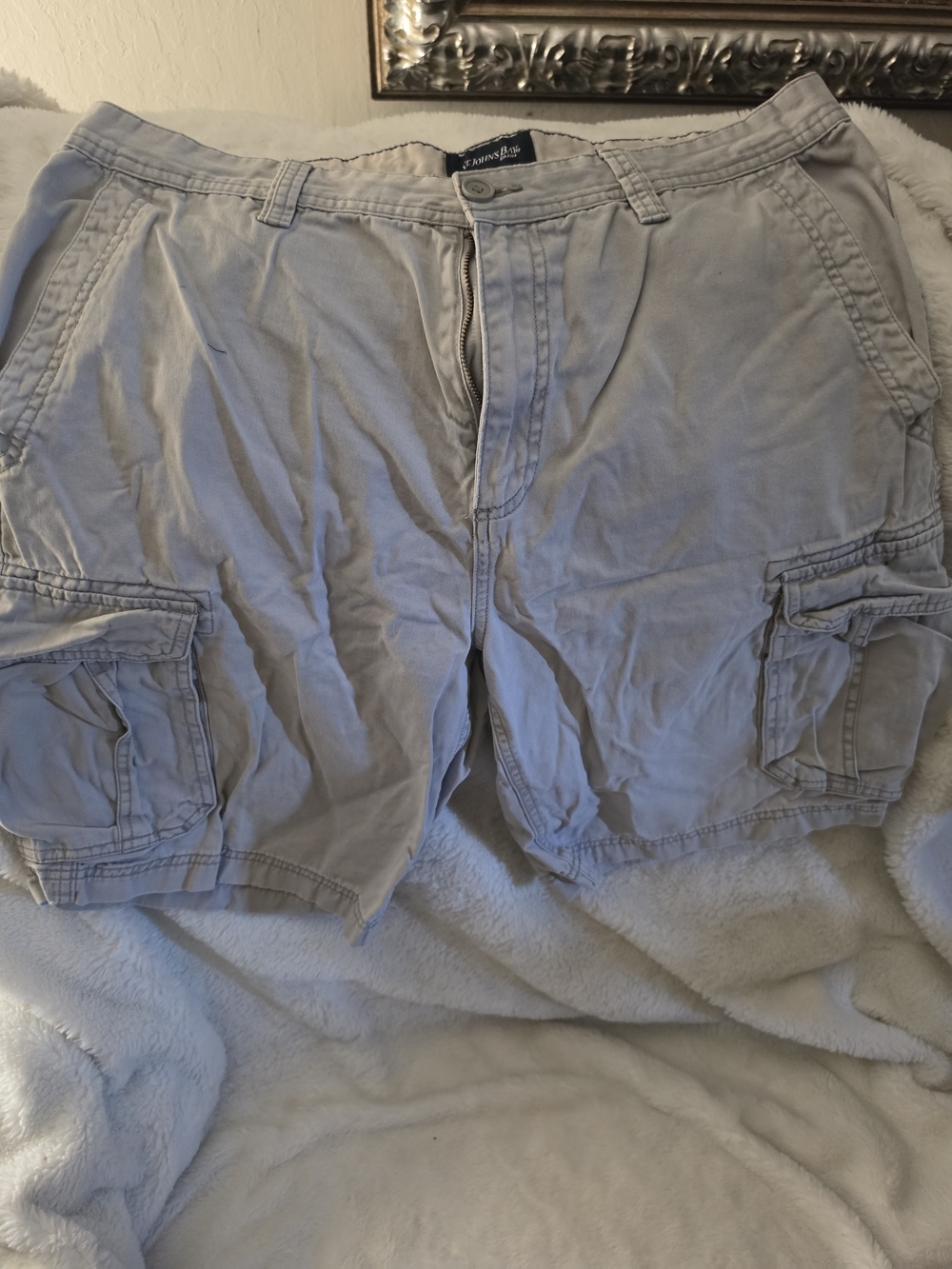 St. John's Bay Men's Tan Cargo Shorts